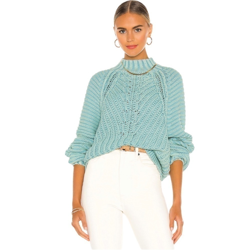 Free People Long Sleeve Chunky Cable Knit Relaxed Fit Sweetheart Sweater Size XS